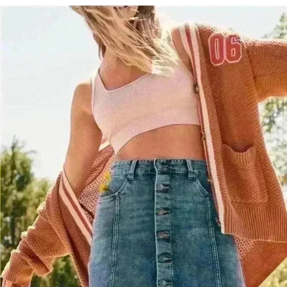 Aerie Oversized Varsity Cardigan Sweater 06 Embroidery Size Small - Picture 2 of 9